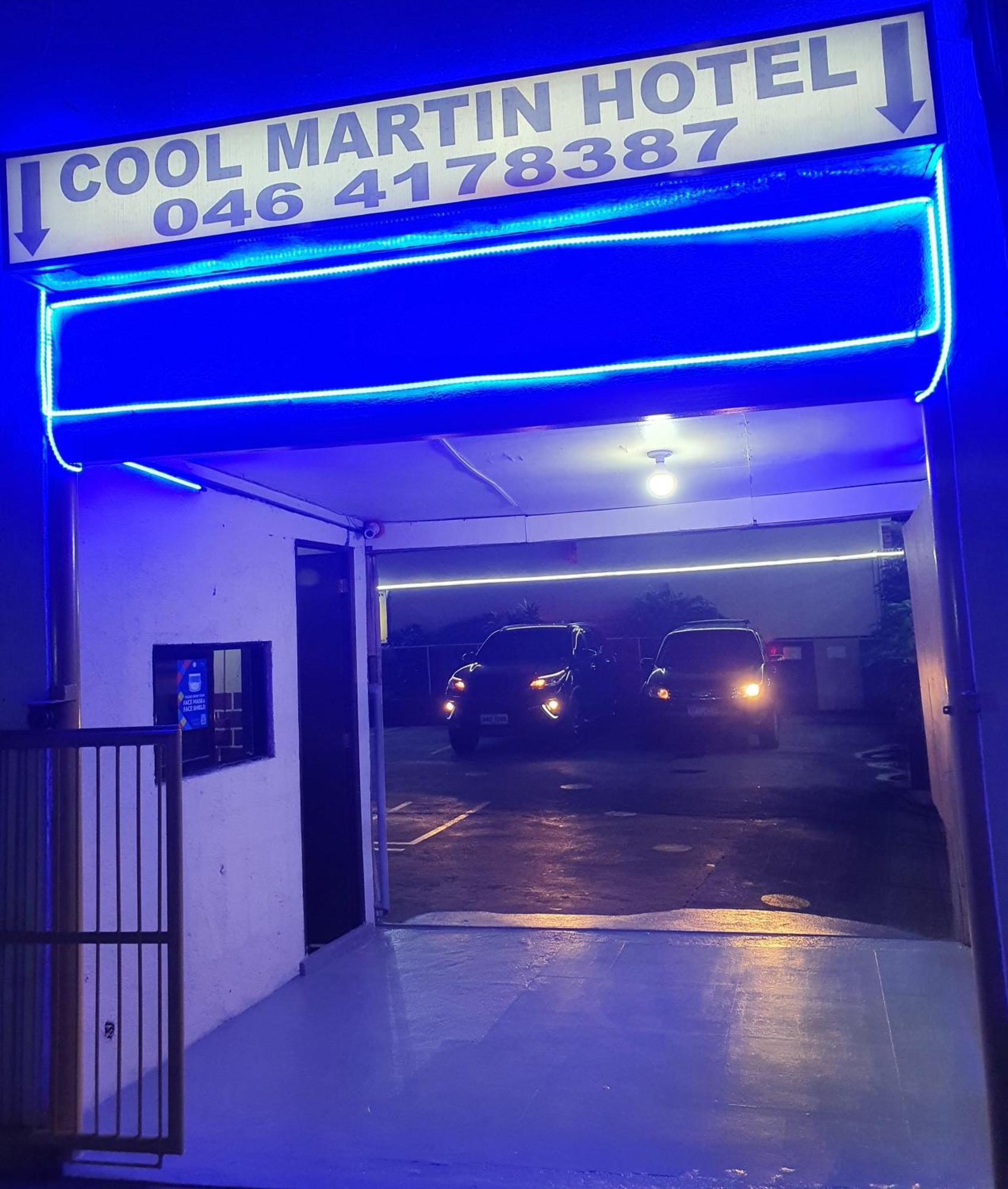Cool Martin Family Hotel And Resort Bacoor Exteriér fotografie
